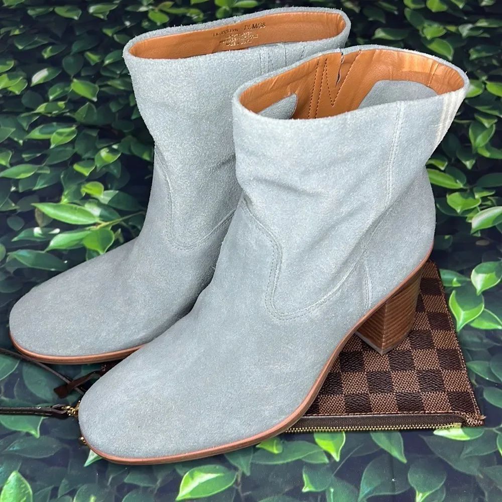 * Lucky brand gray suede ankle boots